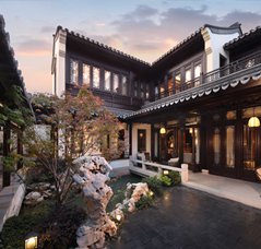 江南中式风格别墅宅院 天净水平寒月漾，水光山色两相兼