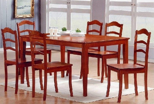 中式实木的餐桌椅该如何保养？