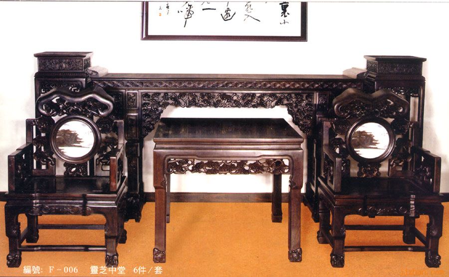 中式设计中仿旧家具打出的是文化牌质感尚好
