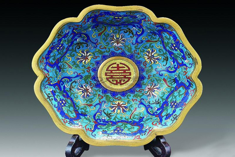 浅析中式工艺品中的顶级配饰—国宝京粹景泰蓝