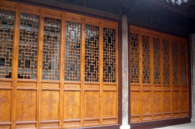 中式传统木雕文化 于精工中寄寓民居文化的深邃意蕴