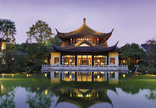 中式风格杭州四季酒店 云窗雾阁，杨柳堆烟的园林意境