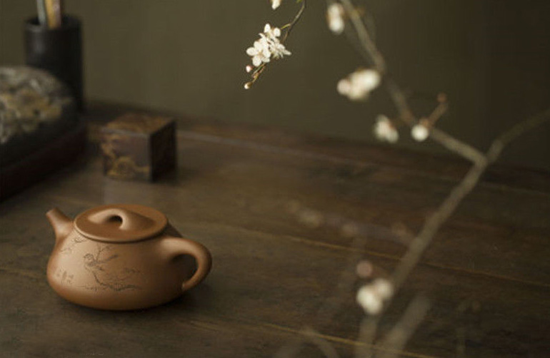 中式茶室空间浅斟细酌 不同的紫砂造型被赋予了不同的韵致