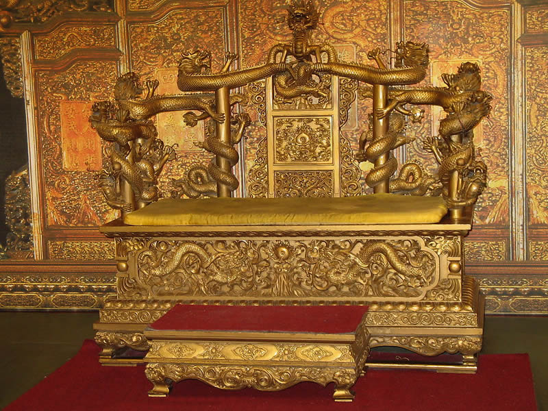 中国皇家精美家具–龙椅