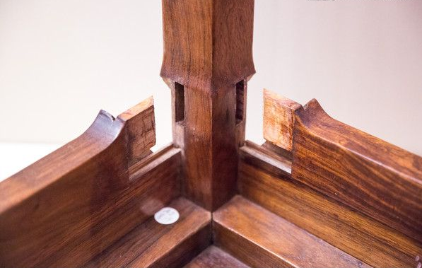 古典红木制作的传统木器工艺—榫卯结构